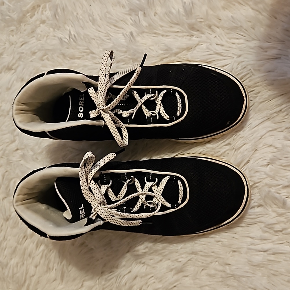 Sorel Sneakers